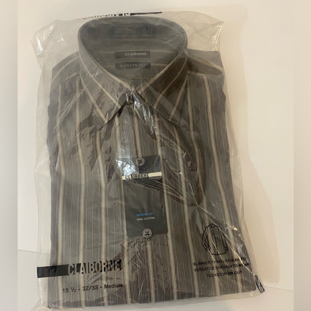 Liz Claiborne Men’s Button Down Stripped Shirt